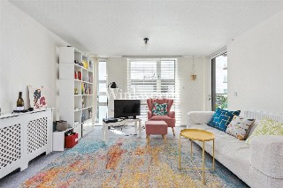 Daneland Walk, London, N17