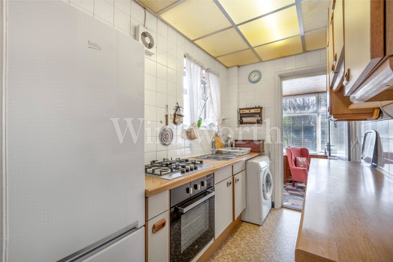 Cheviot Gardens, London, NW2