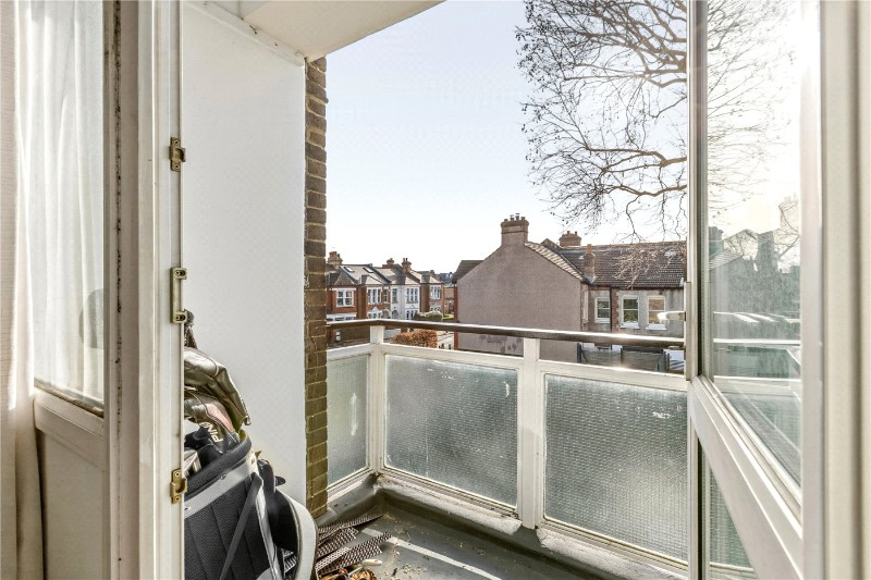 Barringer Square, London, SW17