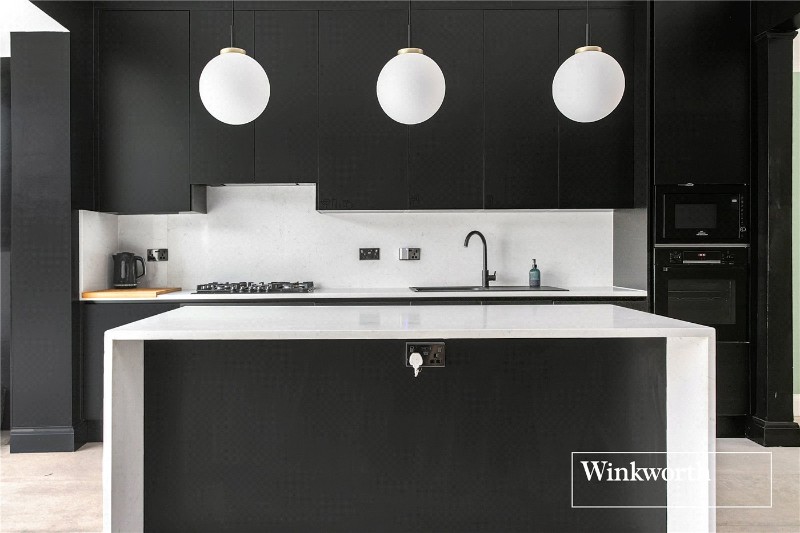 Claigmar Gardens, Finchley, London, N3