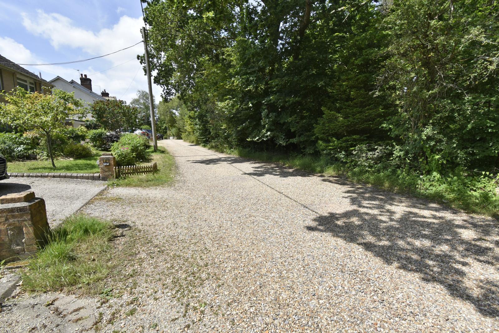 A STREET SCENE 2.jpg