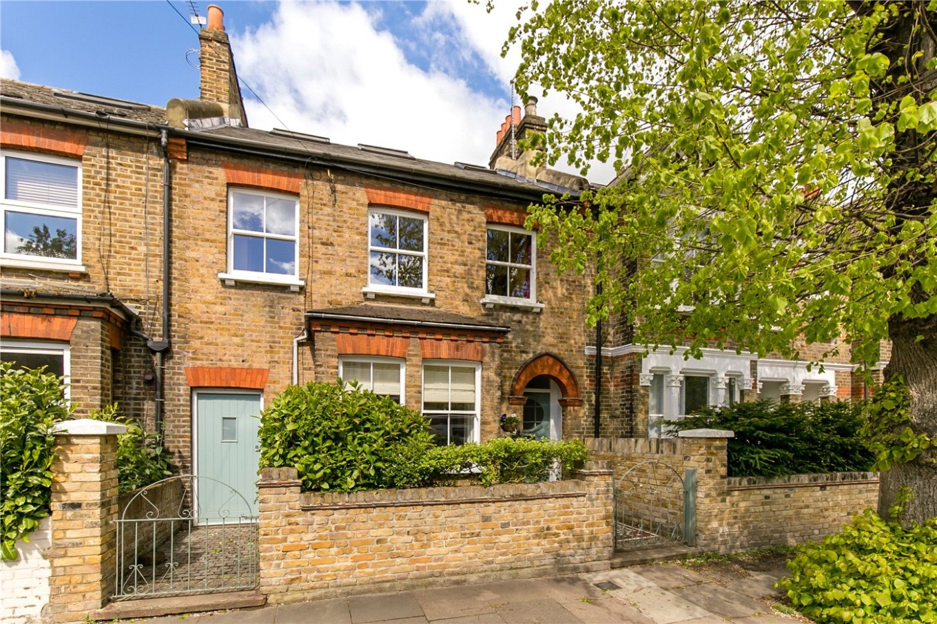 4 bedroom property for sale in Somerset Road, Chiswick, London, W4 £