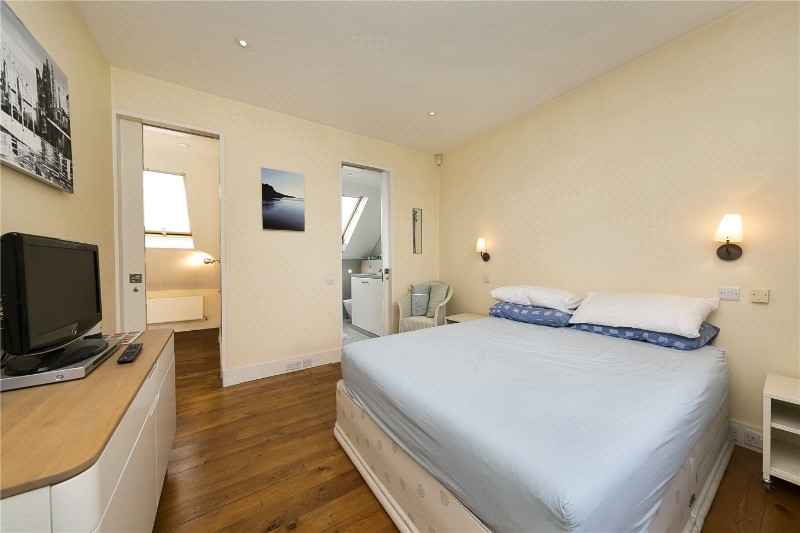 Salisbury Road, Richmond, TW9