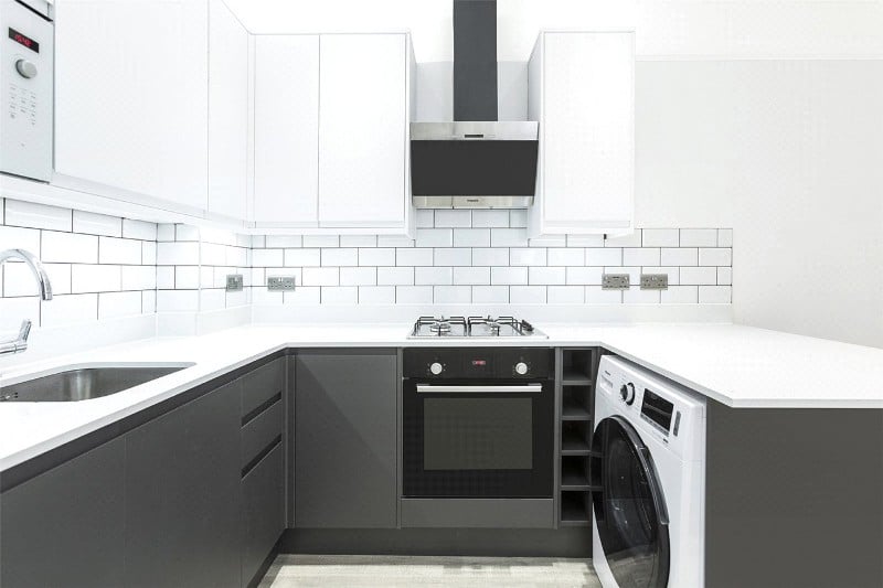 Chenies Mews, London, WC1E