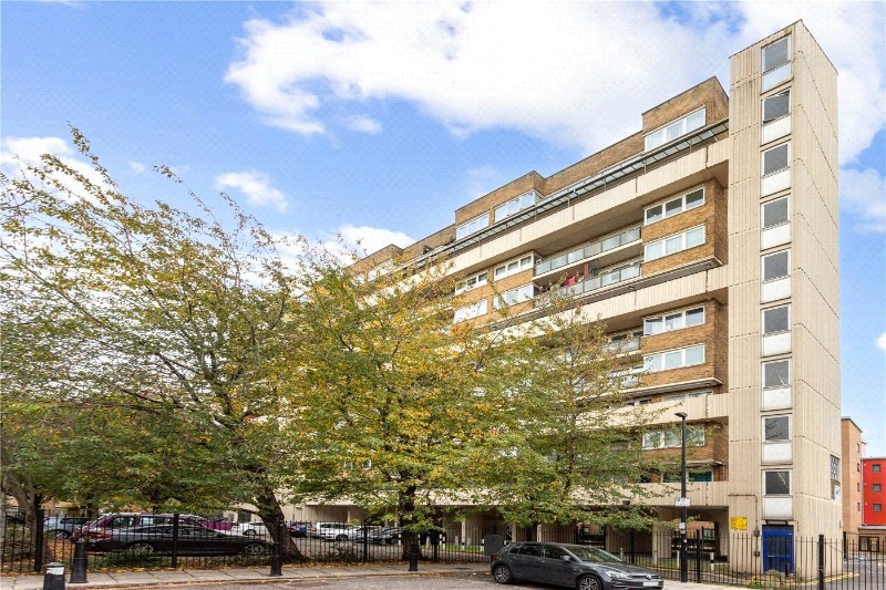 Sidney Street, London, E1