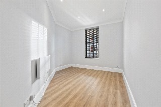 High Road, London, NW10