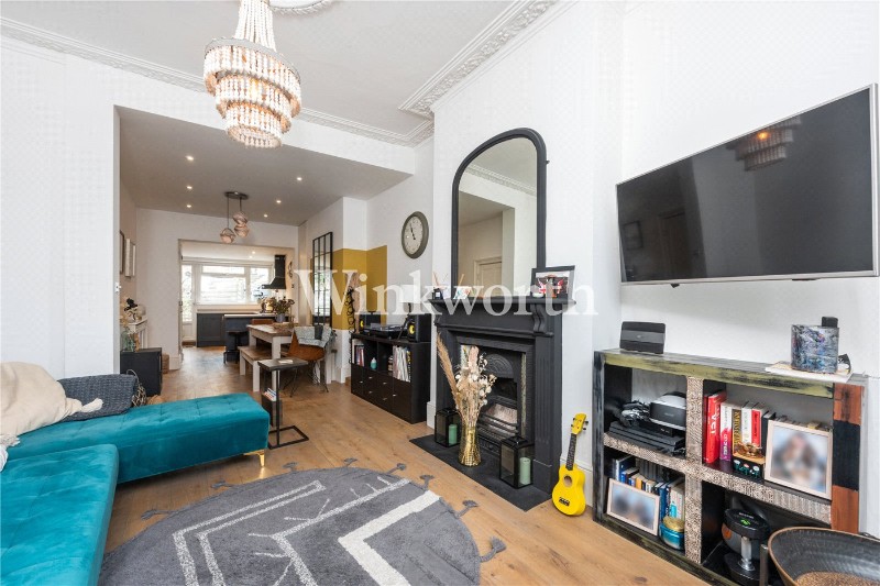 La Rose Lane, London, N15