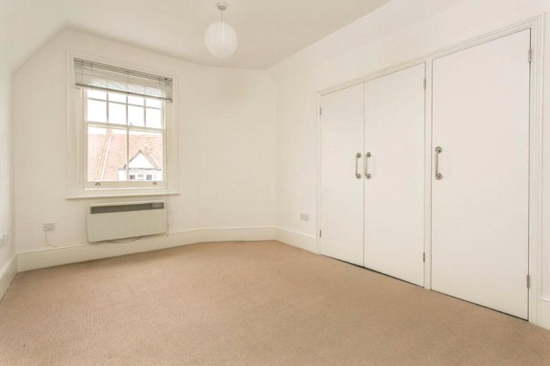 Streatham High Road, London, SW16