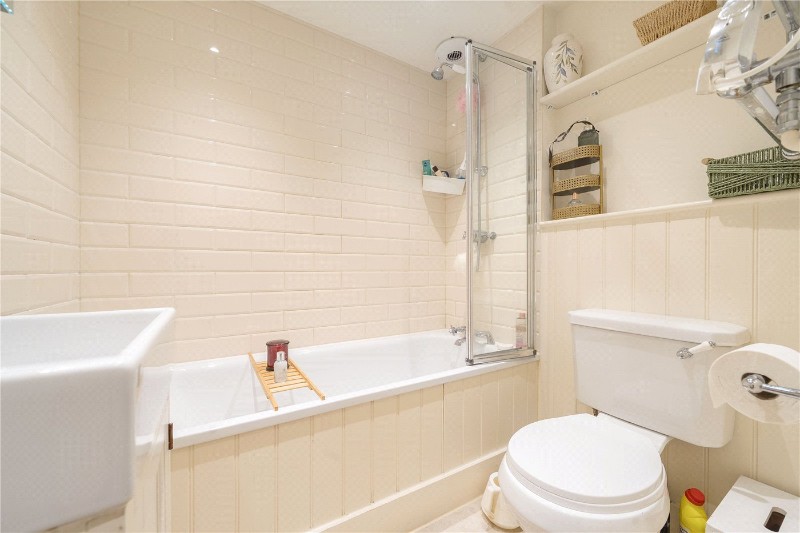 Tilford Street, Tilford, Farnham, Surrey, GU10