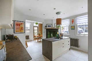 Oldhill Street, London, N16
