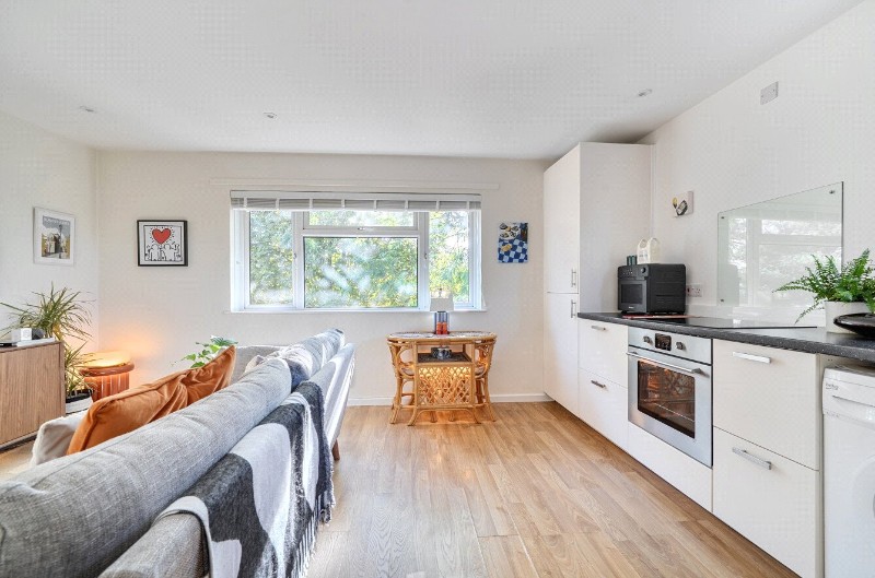Tavistock Close, Romsey, Hampshire, SO51