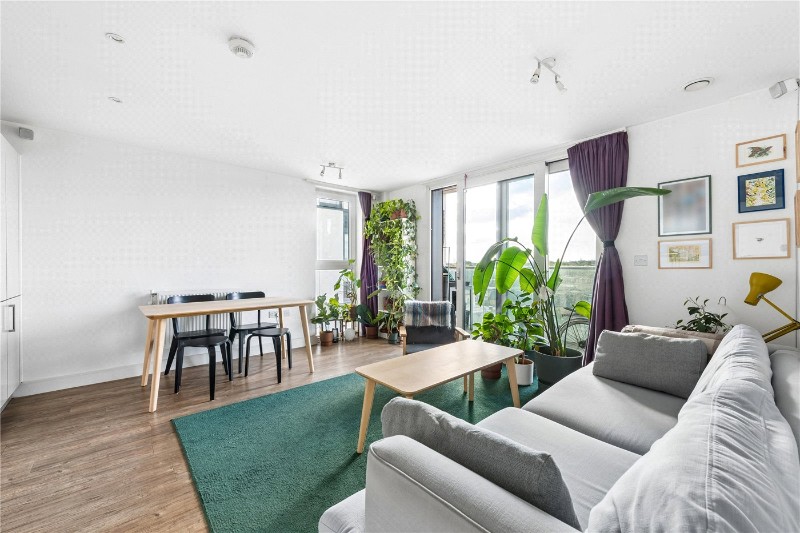 Roseberry Place, LONDON, E8