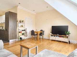 High Street, Barnet, EN5