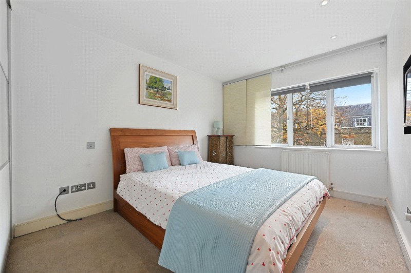Mylne Close, Upper Mall, London, W6