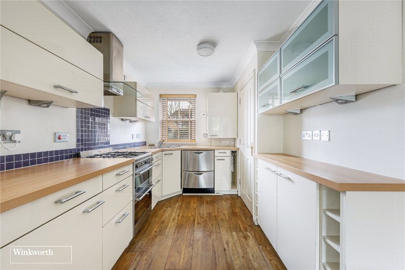 Alfred Close, London, W4