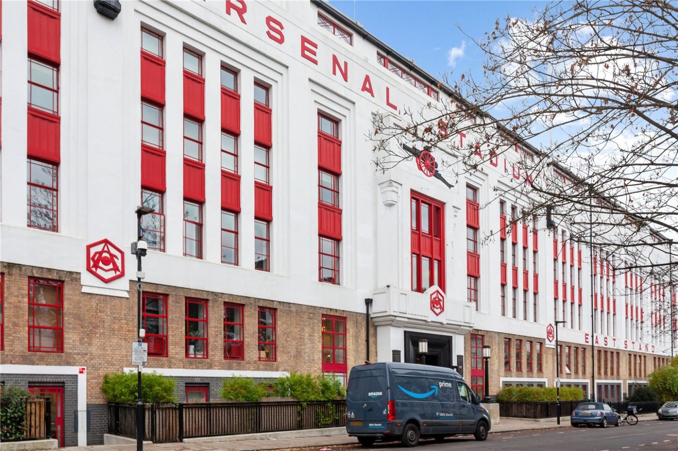 3 bedroom property for sale in Eaststand Apartments, Highbury Stadium Square, London, N5 (Ref