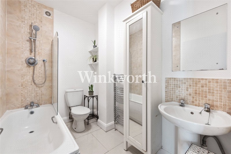 Compton Road, London, N21
