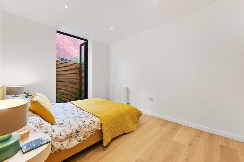 Jeddo Road, London, W12