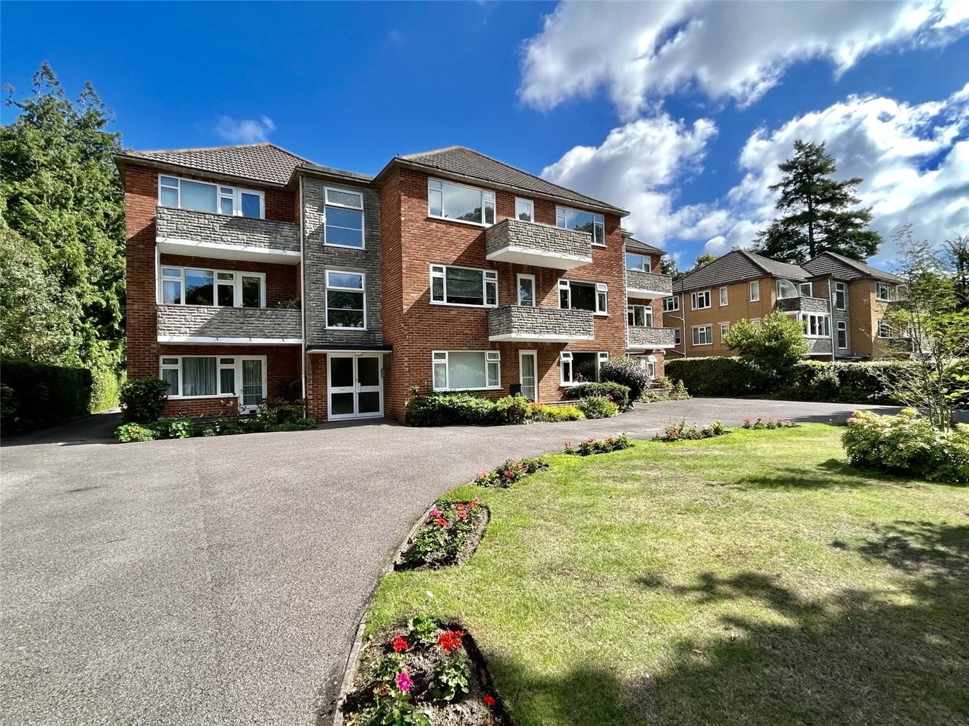 2 bedroom property for sale in Marlborough Road, Bournemouth, BH4 (Ref