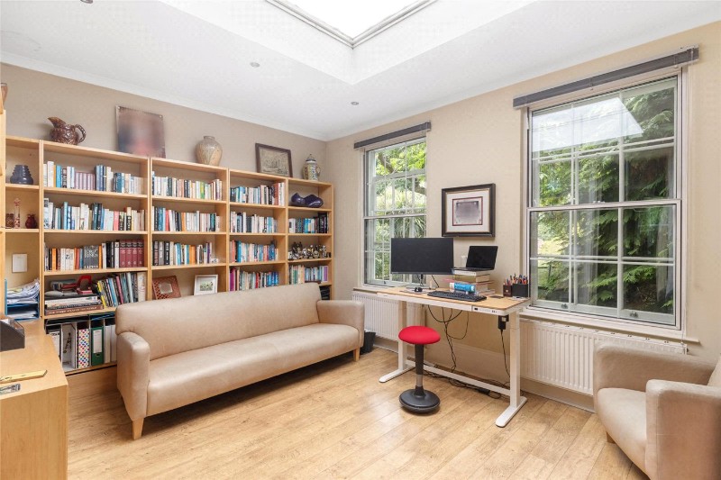 Stockwell Park Road, London, SW9