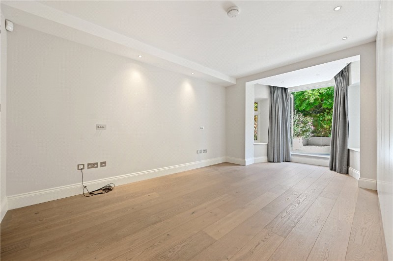 Lansdowne Road, London, W11