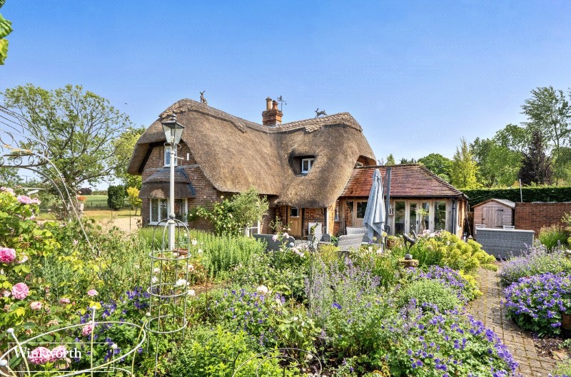 Tunworth, Hampshire, RG25