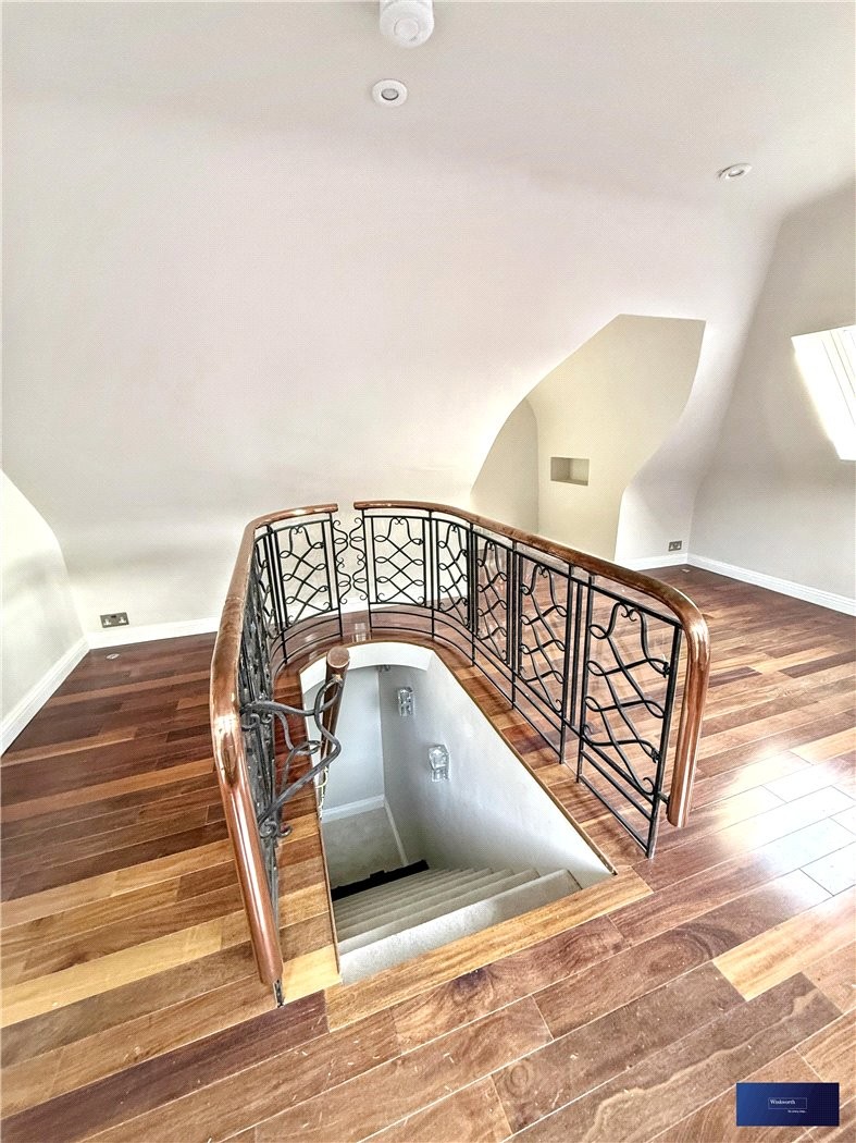 Russell Road, Shepperton, Surrey, TW17