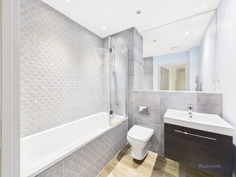 Portsmouth Road, Thames Ditton, Surrey, KT7