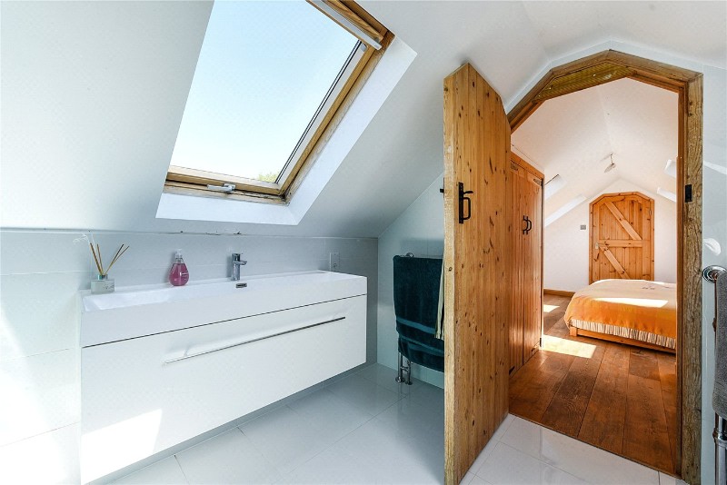 Woodfield Drive, Winchester, Hampshire, SO22