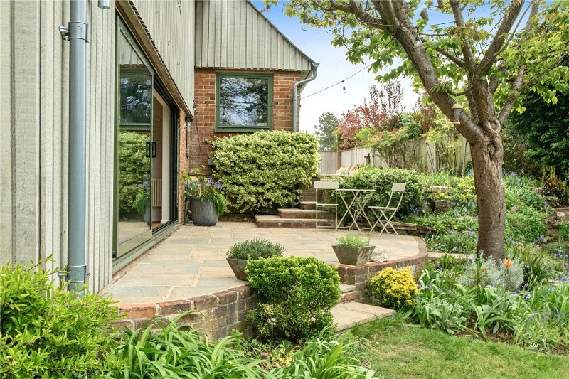 Bat & Ball Lane, Farnham, Surrey, GU10