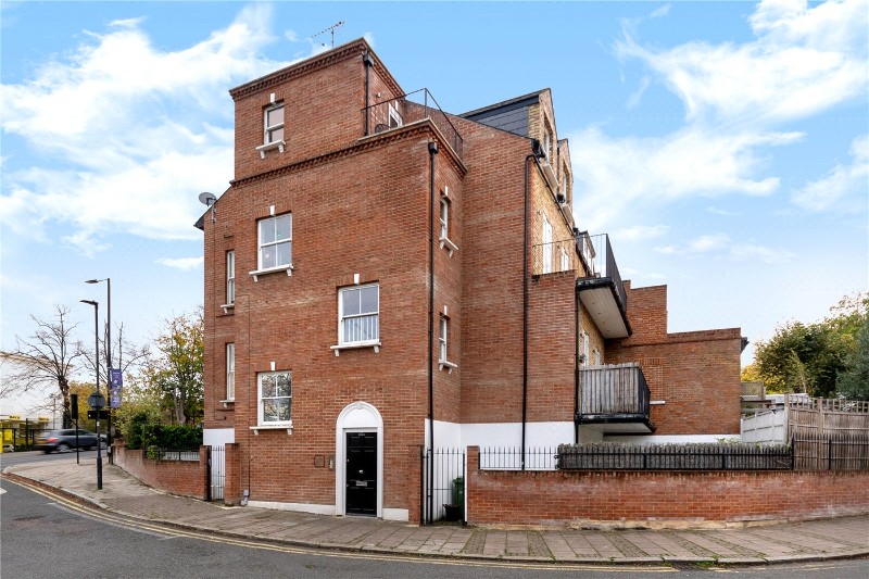 Knights Hill, West Norwood, London, SE27