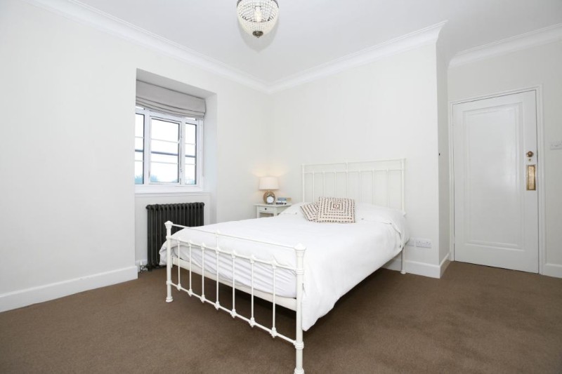 Watchfield Court, Sutton Court Road, Chiswick, W4
