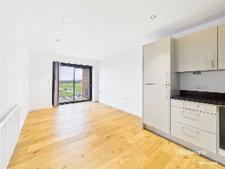 Kingman Way, Newbury, Berkshire, RG14