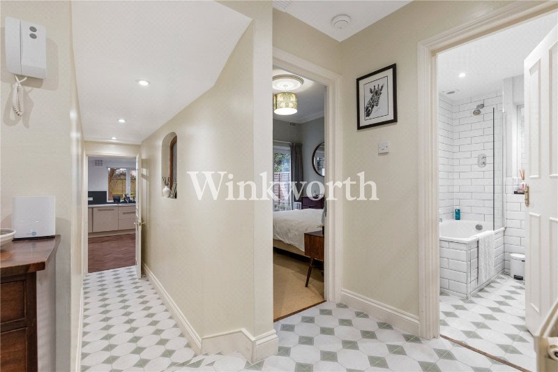 Finsbury Park Road, London, N4