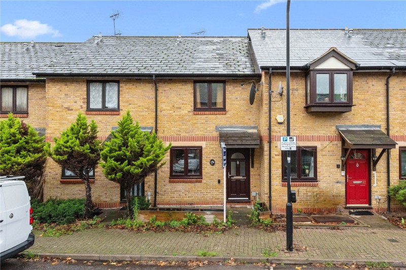 Riverside Close, London, E5