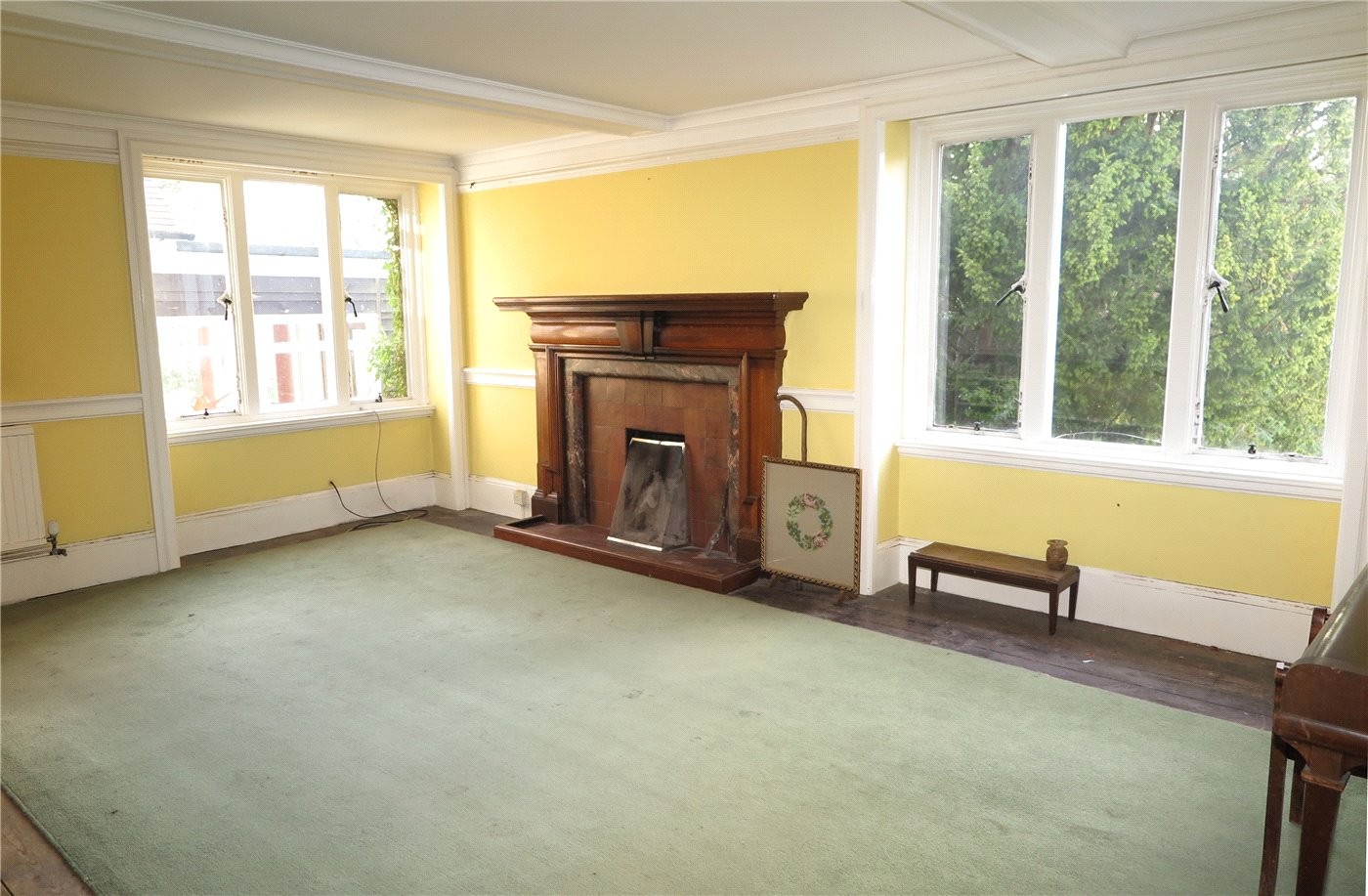 4 bedroom property for sale in Upper Hale Road, Upper Hale, Farnham