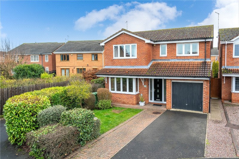 Chatsworth Close, Market Deeping, Peterborough, Lincolnshire, PE6