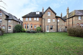 Upper Richmond Road, London, SW15