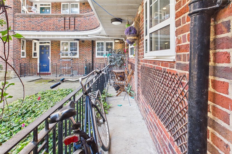 Tilson Gardens, London, SW2