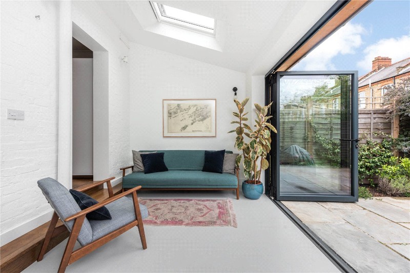 Hewitt Avenue, London, N22