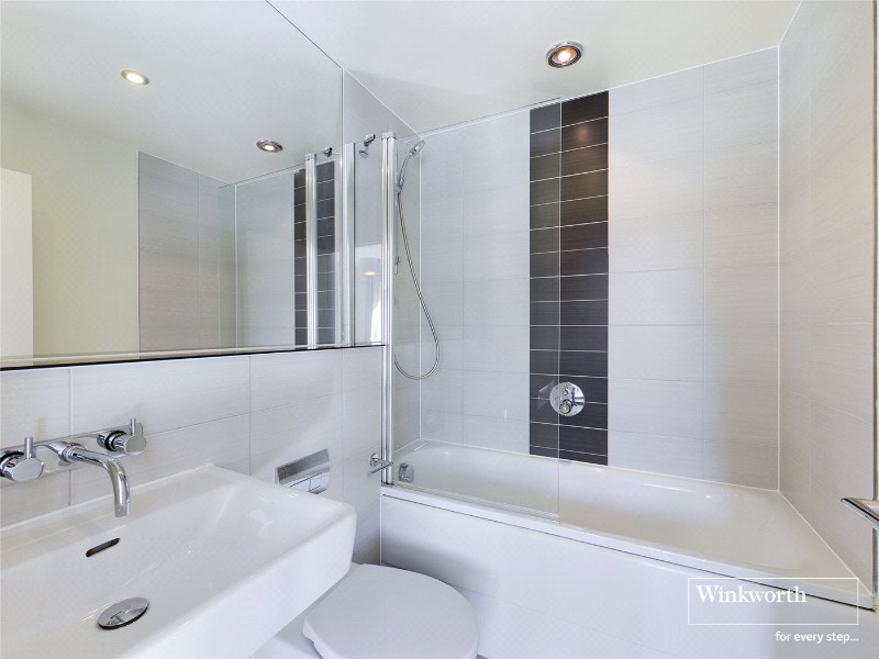 St. Agnes Way, Reading, Berkshire, RG2