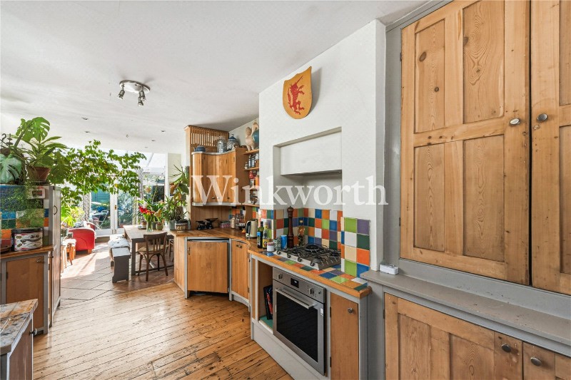 Hewitt Road, London, N8