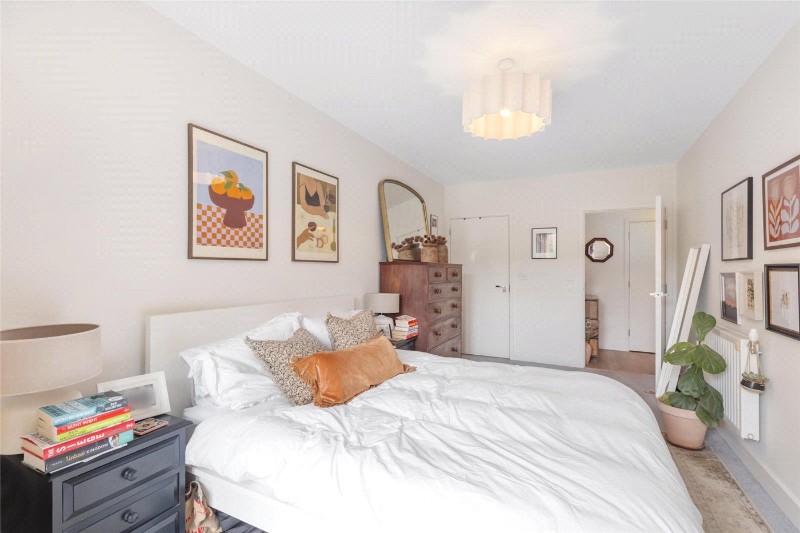 Apple Yard, London, SE20