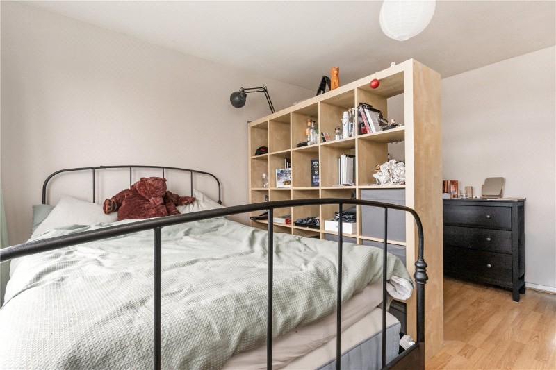 Sidney Street, London, E1