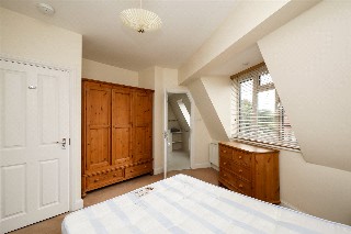Grosvenor Parade, Uxbridge Road, London, W5