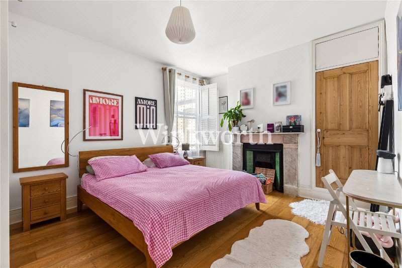 Westbury Avenue, London, N22