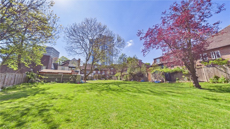 New River Way, London, N4