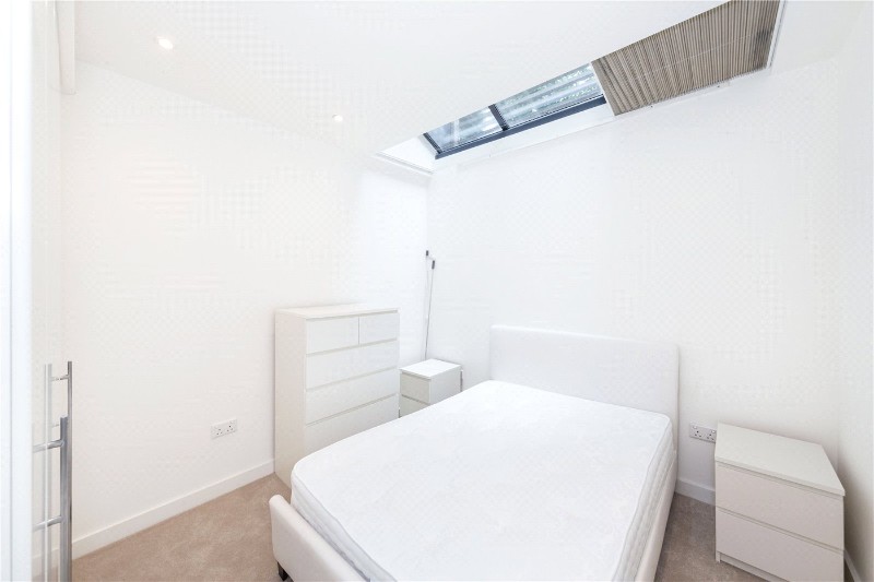 Ingle Mews, London, EC1R