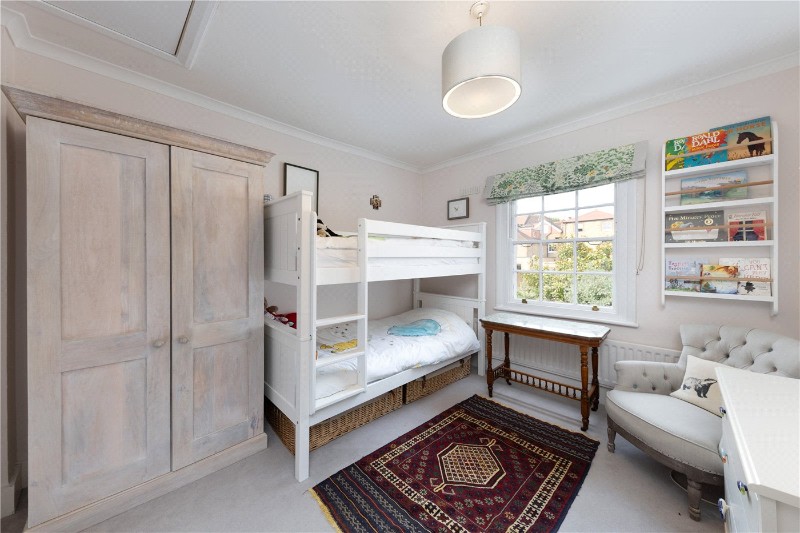 Coalecroft Road, London, SW15