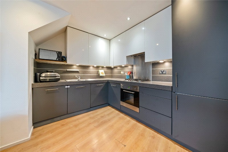 Blackshaw Road, London, SW17